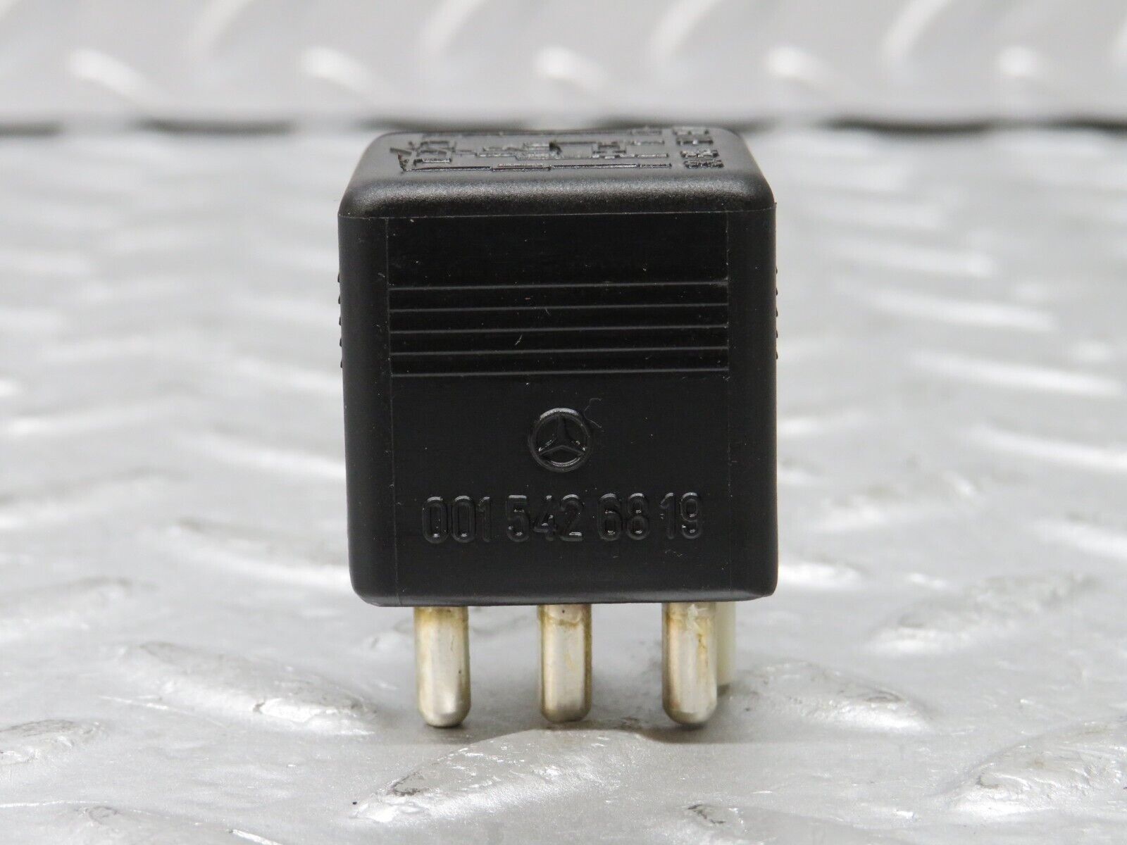 36088 Mercedes-Benz W126 420SE Fan Relay 0015426819