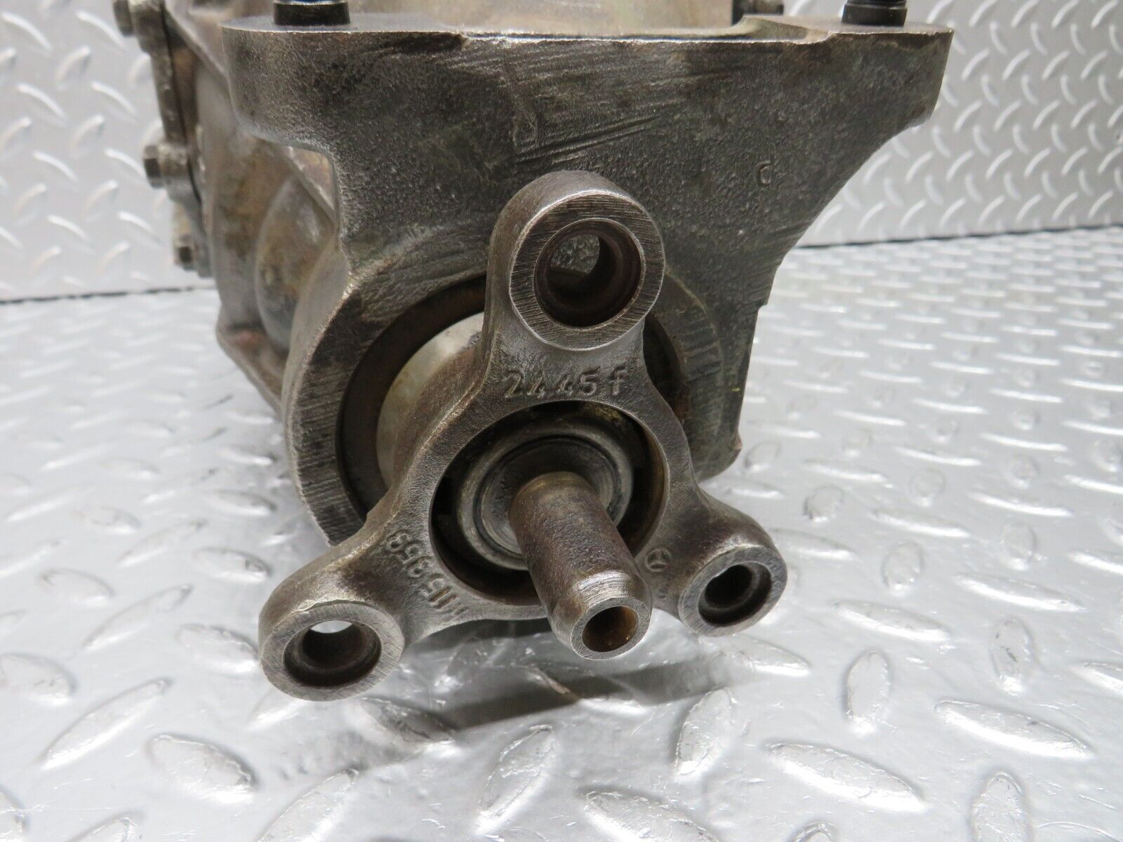 33021 Mercedes-Benz C107 R107 350 V8 Rear Differential Ratio 3.46 1163510401