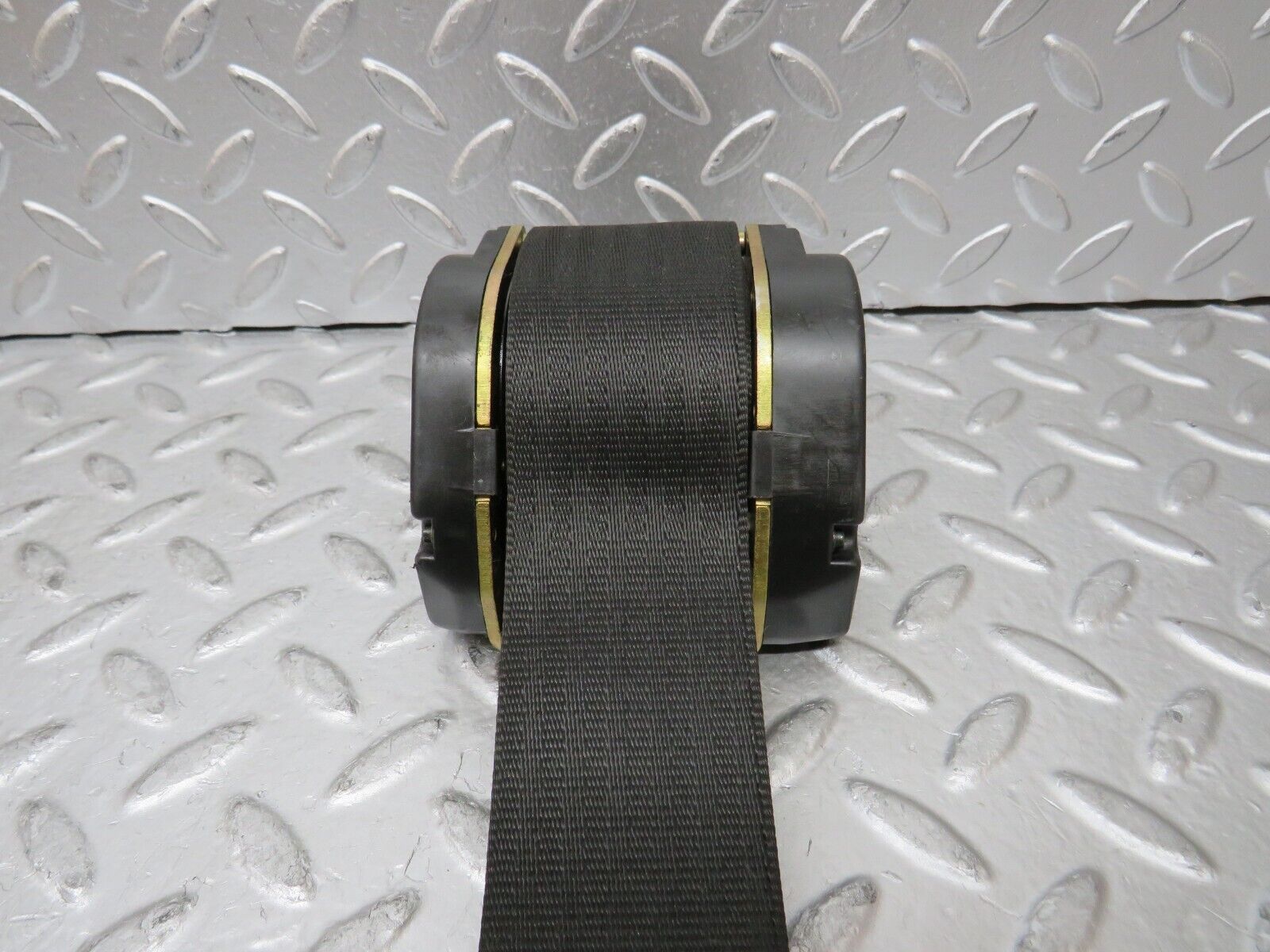 28163 Mercedes-Benz W123 280E Rear Seat Belt Set With Buckles 1238607885