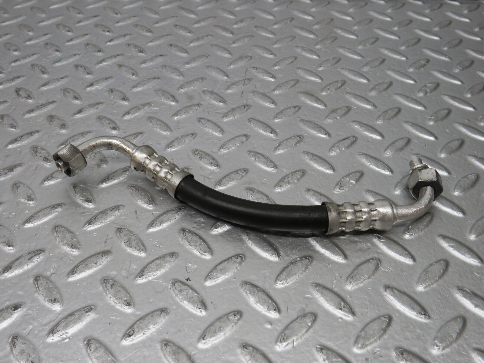 31315 Mercedes-Benz S124 Wagon 220TE Wagon Air Conditioning Hose Pipe
