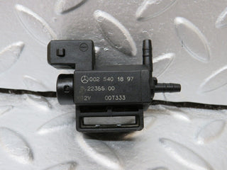 34960 Mercedes-Benz W210 320E Solenoid Vacuum Valve Pierburg 0025401897