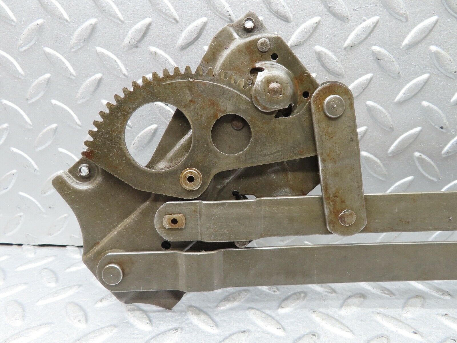 18826 Mercedes-Benz W121 190b Ponton Rear Left Manual Window Regulator