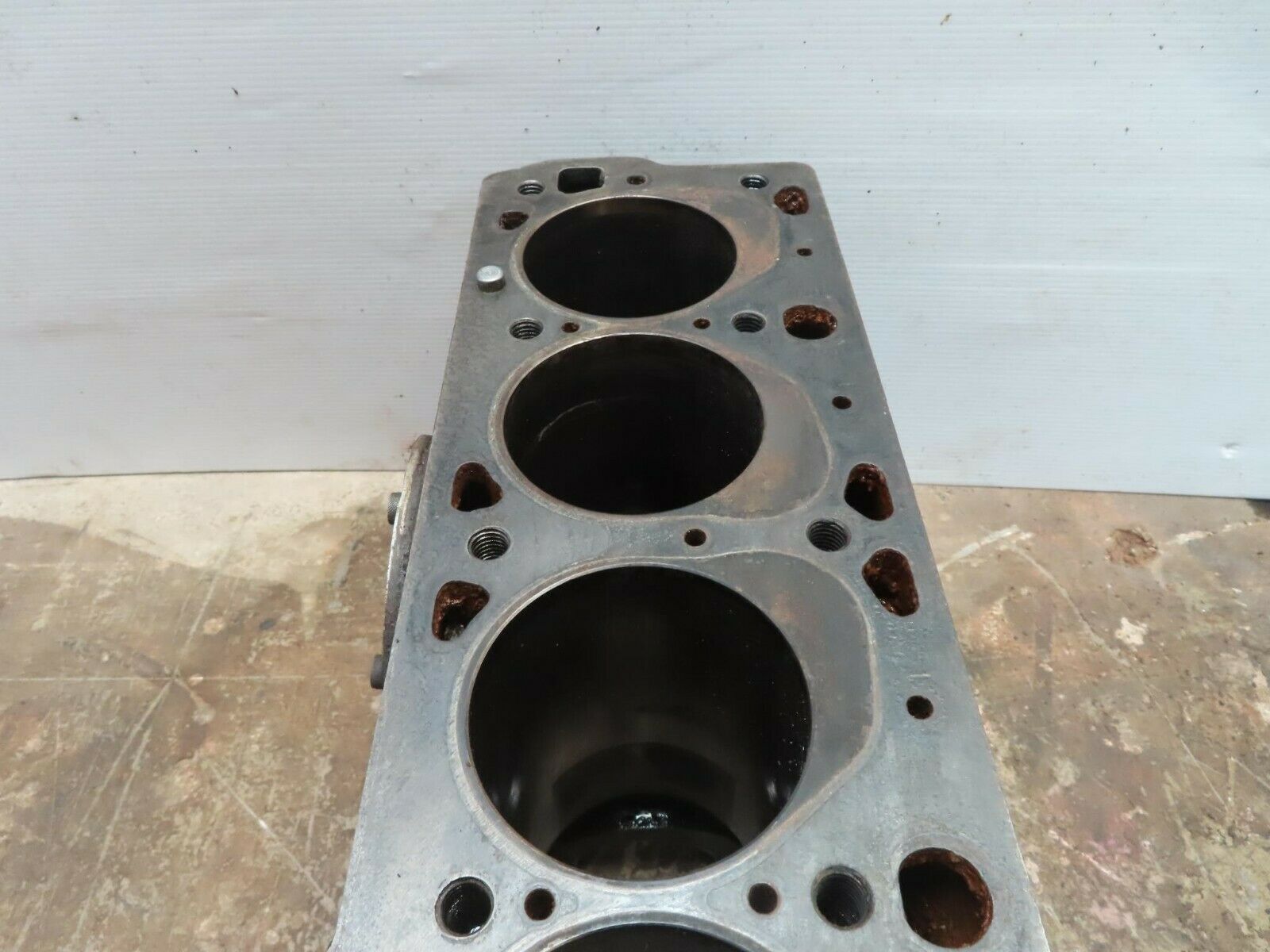 10193 Mercedes-Benz W111 220SE Engine Block 1270110601 M127.982