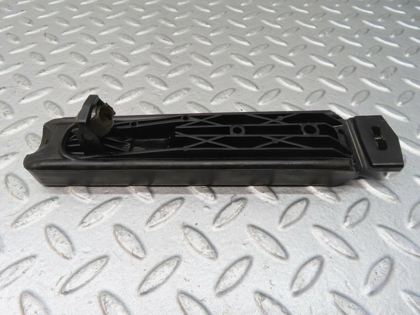 13496 Mercedes-Benz W123 200 Accelerator Pedal With Rubber 1233010082