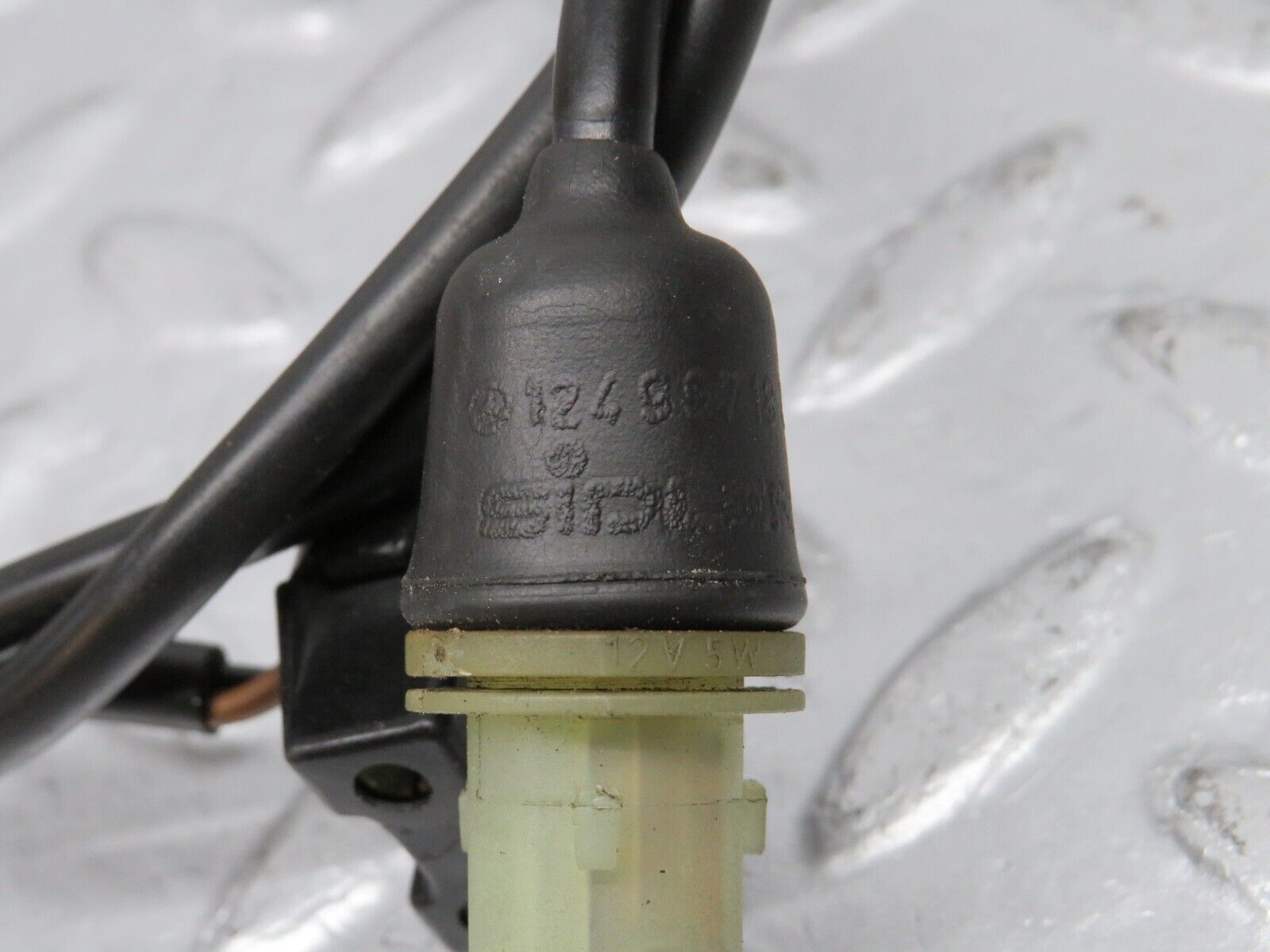 38884 Mercedes-Benz W201 190E 2.6L Front Wing Indicator Cable Wire 1249971881