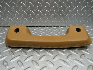 W123 Wagon front right door handle palomino used OEM