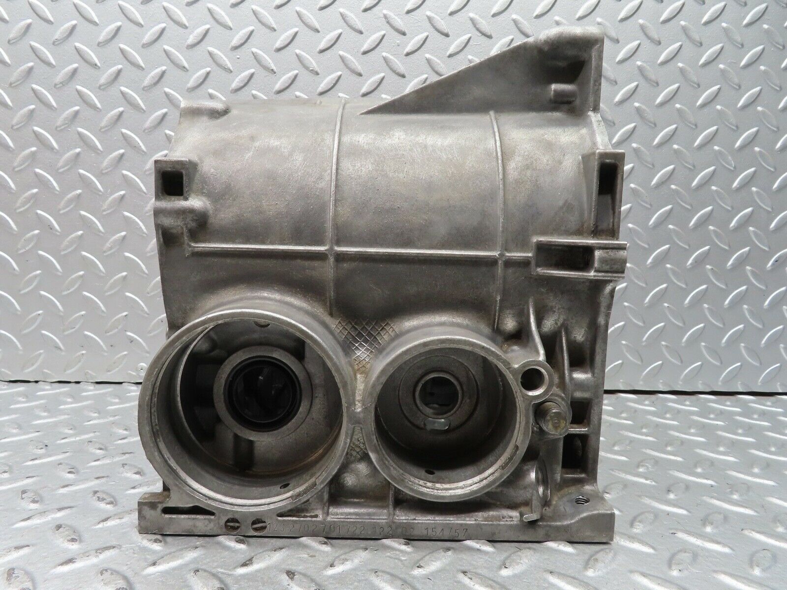 19773 Mercedes-Benz W123 722.122 Automatic Gearbox Housing 1162710301