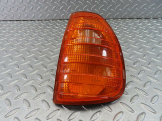 8065 Mercedes-Benz W123 Indicator Light Front Left Bosch1305233009