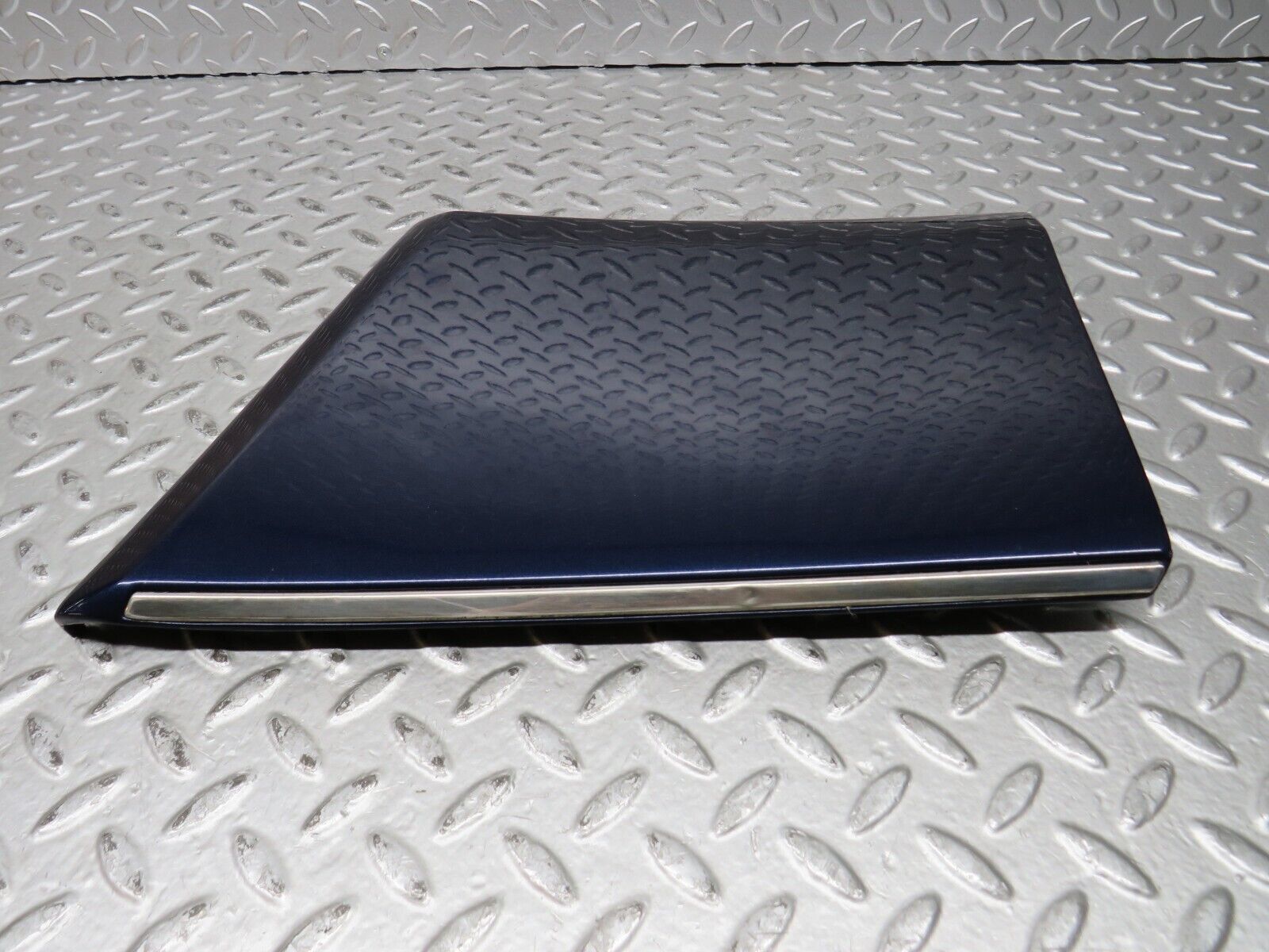 28979 Mercedes-Benz C124 320CE Front Right Fender Wing Moulding Trim 1246903640