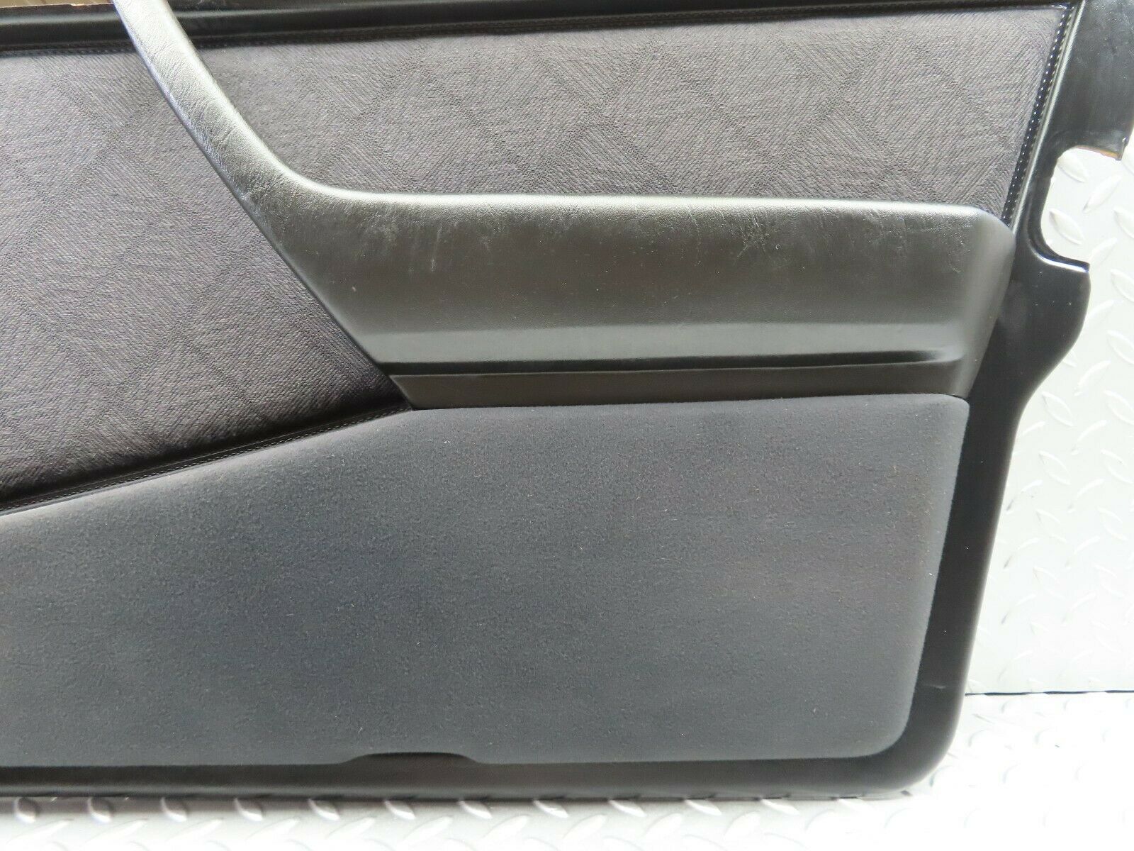 6640 Mercedes-Benz S124 E220 Wagon Front Right Door Card Black