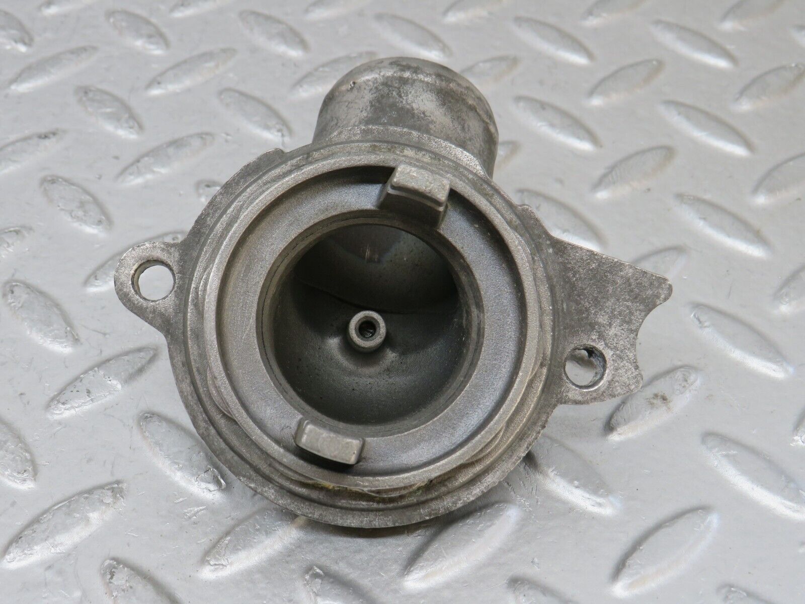 34940 Mercedes-Benz W210 320E Thermostat Housing 1122030275