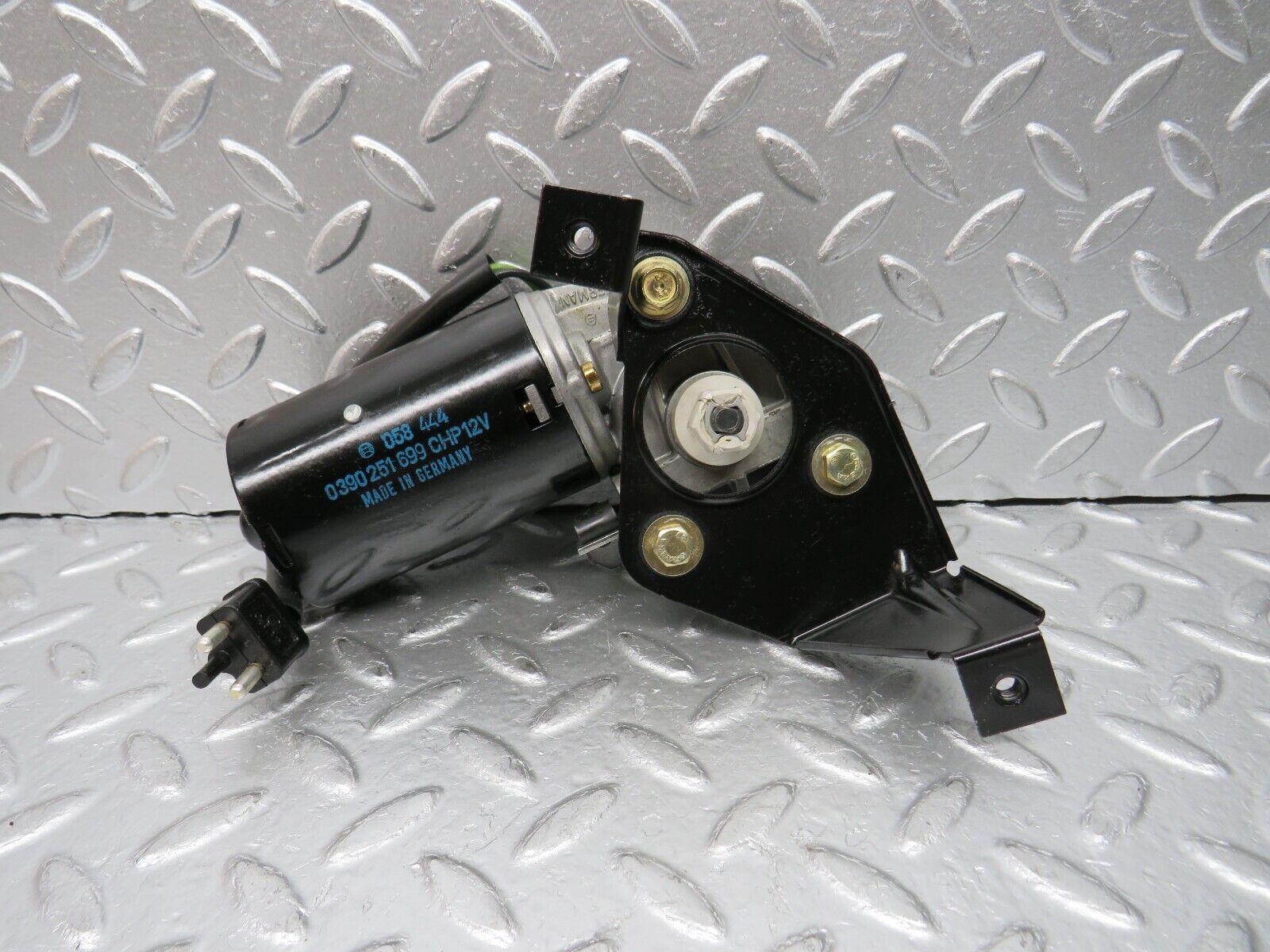 30672 Mercedes-Benz W201 190E 2.0L Sunroof Motor Bosch with Relay 0390251699