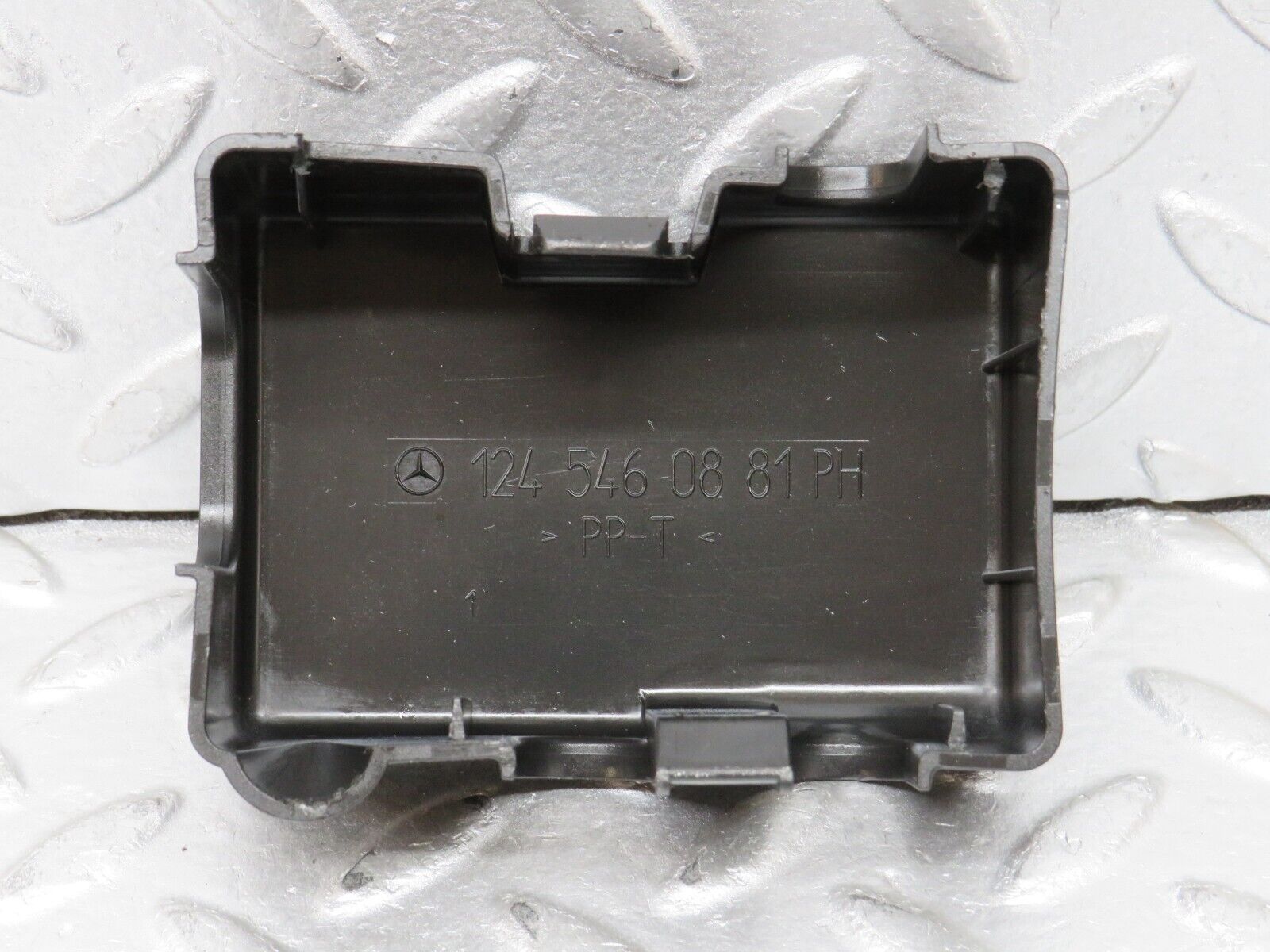 37751 Mercedes-Benz A124 320E Cabriolet Cable Connect Cover 1245460881