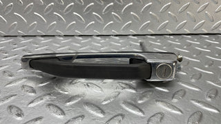0539 Mercedes-Benz W123 230E Front Right Exterior Chrome Door Handle No Key